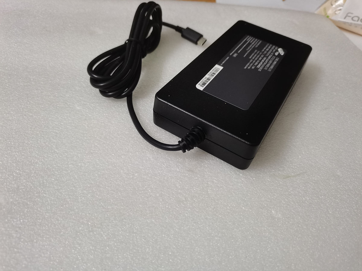 NEW Slim OEM FSP 28V 5A FSP140 - đánh giá và giá Pc Gaming News